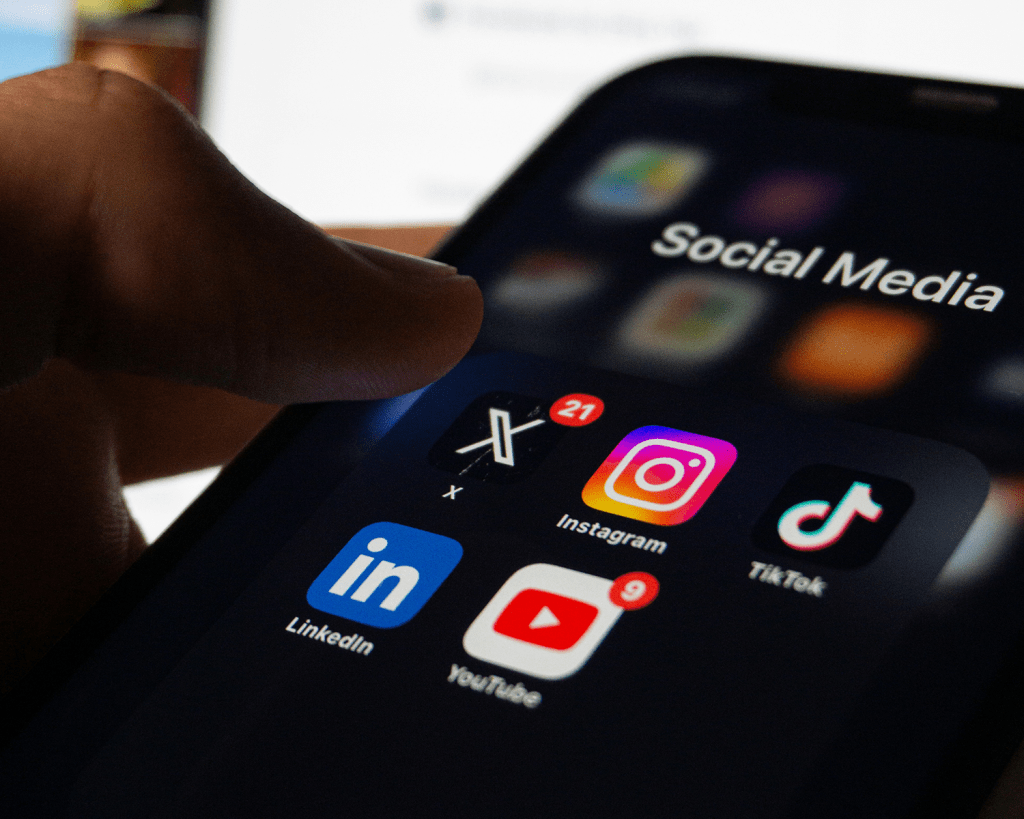 Social Media Marketing for Life Coaches: A Simple And Effective Guide